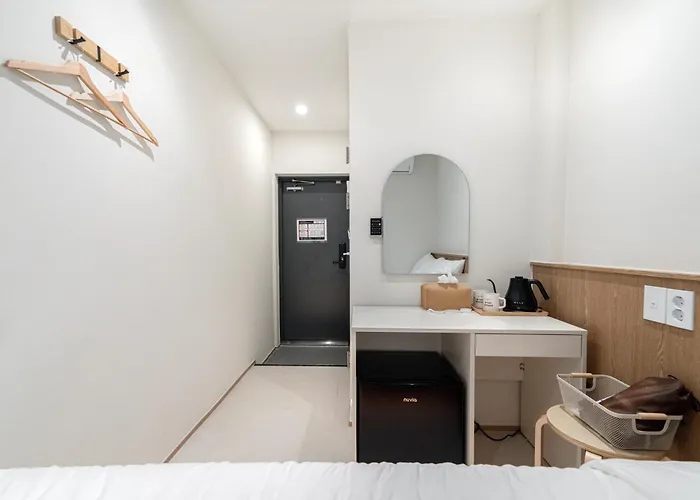 Hostal Dogam - Near Gimpo,incheon Airport, Hwagok Station