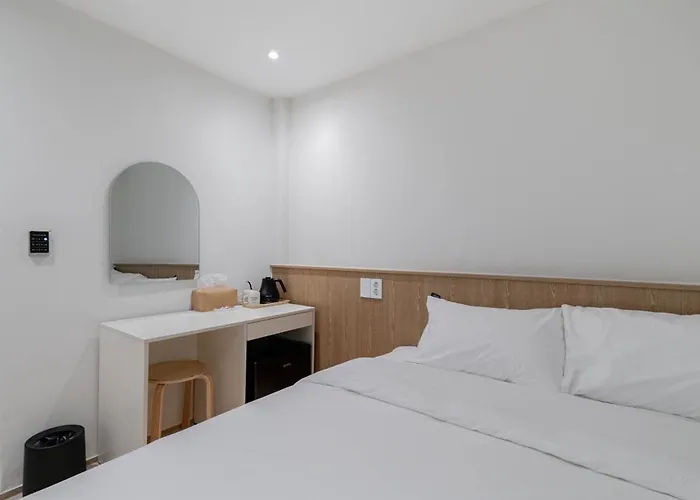 Hostal Dogam - Near Gimpo,incheon Airport, Hwagok Station Seúl