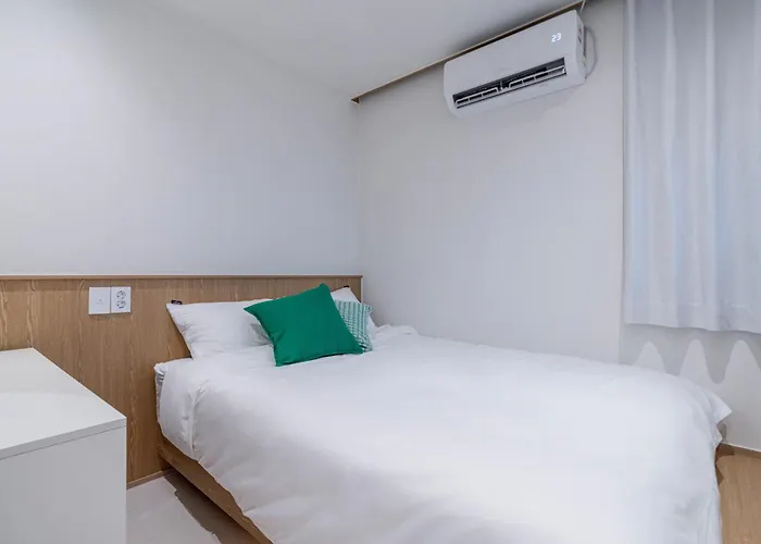 Dogam - Near Gimpo,incheon Airport, Hwagok Station Hostal